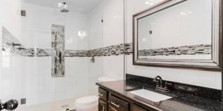 1733 Elm Street Gallery 10