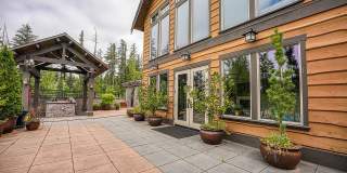 Refined Portland Residence Near Forest Park & NW 23rd Gallery 50