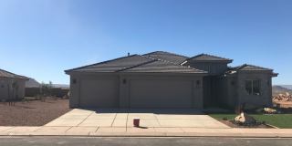 Beautiful Like New 4 bedroom home in Washington Fields! Gallery 1