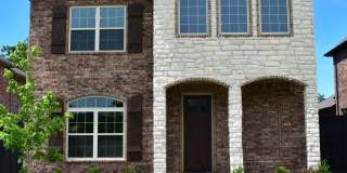 STUNNING 4 Bedroom, 2.5 Bathroom, 2 Car Garage In Fayetteville, AR Gallery 1