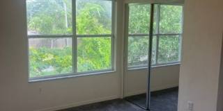 Spacious townhome in Kensington North Gallery 12