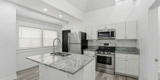 522 Kelton Avenue Gallery 1