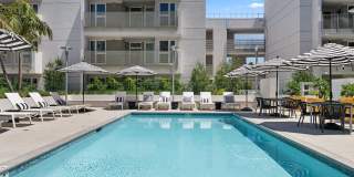 The Elinor Gallery 9