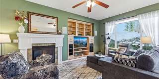 Spacious 2Br in Trilogy at Redmond Ridge 55+ Community Gallery 11