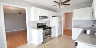 COMING SOON!! 4 Bedroom and 2 Bath Home (Pets Considered) Gallery 11