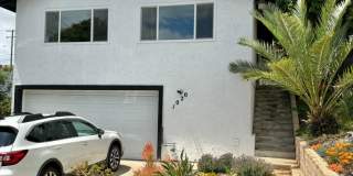 Beautiful House with Forever Views Gallery 1