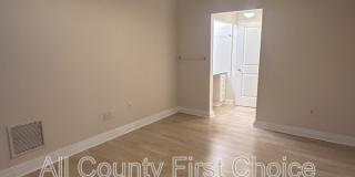 313 Bay Place Gallery 18