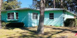 3 Bed/2 Bath with one car garage home located in Jake Gaither Neighborhood! Gallery 4