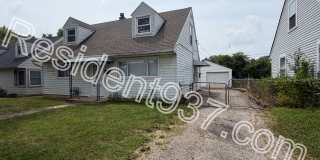 3 bed 1 bath home Gallery 3