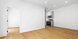 7223 Willoughby Ave Gallery 16