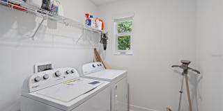 2587 TEMPLE Street Gallery 21