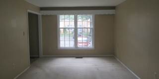 SPACIOUS BRICK TOWN-HOME Gallery 1