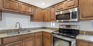 Stunning 3-bedroom, 2-bathroom home located in the heart of Scottsdale, AZ. Gallery 1