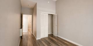 Updated Beautiful 2 Bedroom Condo Overlooking Esther Short Park - 701 Columbia St #107 Gallery 8