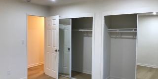 GLENOAKS Gallery 20