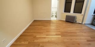 218 West 10th Street Gallery 1