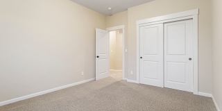 Excellent Condition Three Bedroom + Office, Fenced Backyard, Central AC Gallery 20