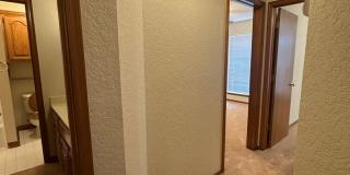 4 Bed, 2.5 Bath Brick home with 2 car garage Gallery 31