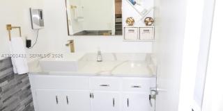 1569 Shaker Cir Gallery 21