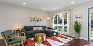 10240 Hawthorne Dr Gallery 3