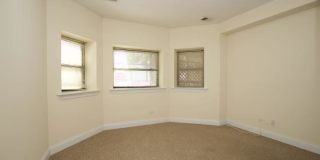 2834 Albany Gallery 9
