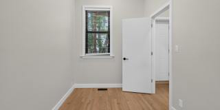 2132 W Potomac Avenue Gallery 15