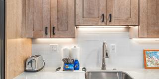 Ocean View 2/2 Fully Furnished + Newly Renovated Condo! Gallery 41