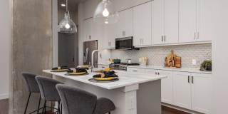 7600 Broadway Gallery 5