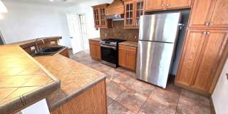 Beautiful 2 Bedroom 1 Bath Home Gallery 4