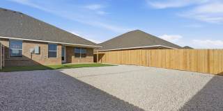 Available May 29 | $2,550 – Hampton Hills Living Near Stargate Gallery 28