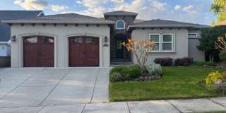 3 BR + BONUS ROOM IN DESIREABLE SOUTHEAST MEDFORD Gallery 1