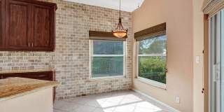 Amazing 4 Bedroom, 3 Bath home plus large 21'x11' loft located in Parkland Isles! Gallery 69