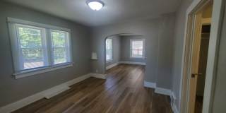 2 Bedroom Home with Detached Garage! 2 Bedroom Home with Detached Garage! Gallery 10