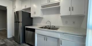 Tarzana Five Apartments Gallery 38
