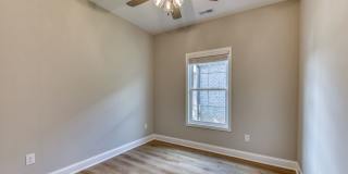 235 Monroe Dr Gallery 11