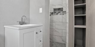 4427 Leddy Dr Gallery 21