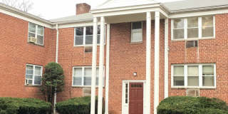 The Executive Sky View Condo (HEAT + HOT Water  Included) Gallery 1