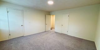 2 Bedroom, 1.5 Bath Townhouse Gallery 16
