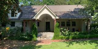 Beautiful Home on South Dean Rd Gallery 1