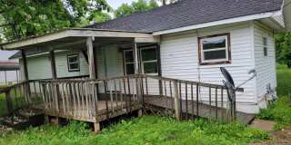2 BEDROOM 1 BATHROOM HOUSE FOR RENT Gallery 1