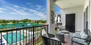 Arista at Riverstone Age 55+ Apartment Homes Gallery 4