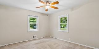 124 Holmes Oval Gallery 15