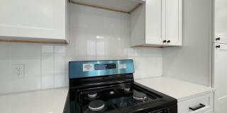 2239 Burnet St Gallery 11