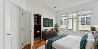 4410 LONGFELLOW Street Gallery 3