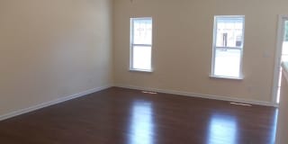 3 Bed End Unit Townhome in Prosperity Church Area Gallery 6