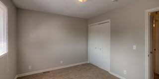 Convenient location! Side Split in Western Omaha. Gallery 15