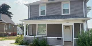 4BR House in Midtown Gallery 1