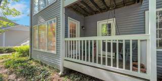 Charming 2BR Condo in Sandy Springs Gallery 29