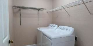 Sought After Riverwood Townhome! Gallery 33