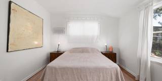 Fully Furnished: 3 bed/ 2 Bath Mid-Century Home w/views of Griffith Observatory in the Hollywood Hills! Gallery 30